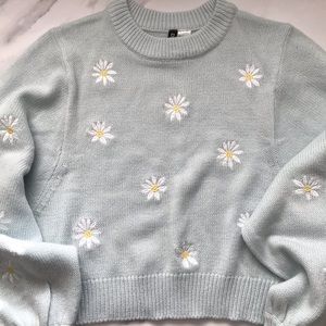 Cropped daisy sweater